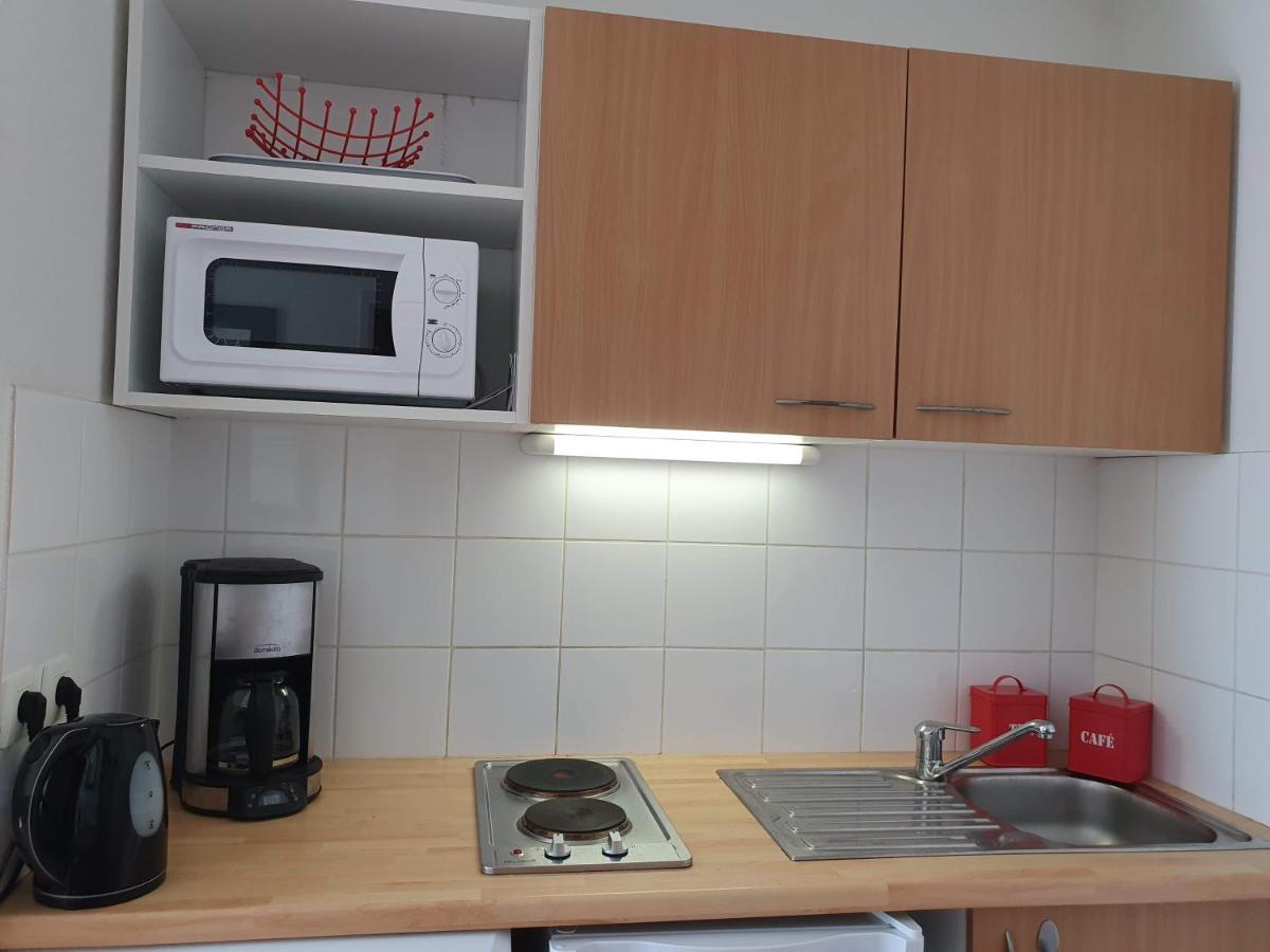 Joli Appartement T2 Dans Residence Avec Piscine, Hammam Et Parking Gratuits Carcassonne Eksteriør bilde